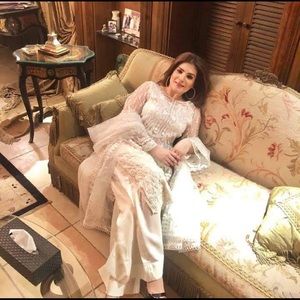 Meet your Posher, Saba